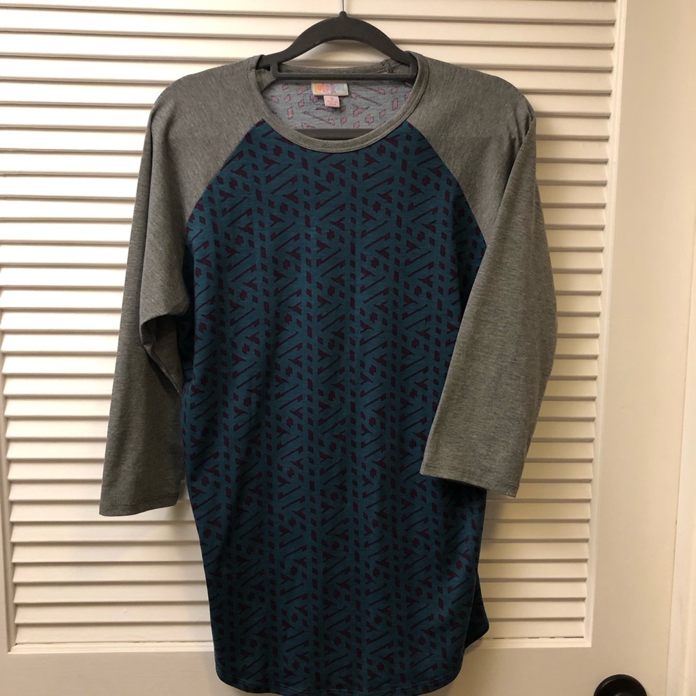 2 LuLaRoe Randy Shirts Small - Picture 3 of 3
